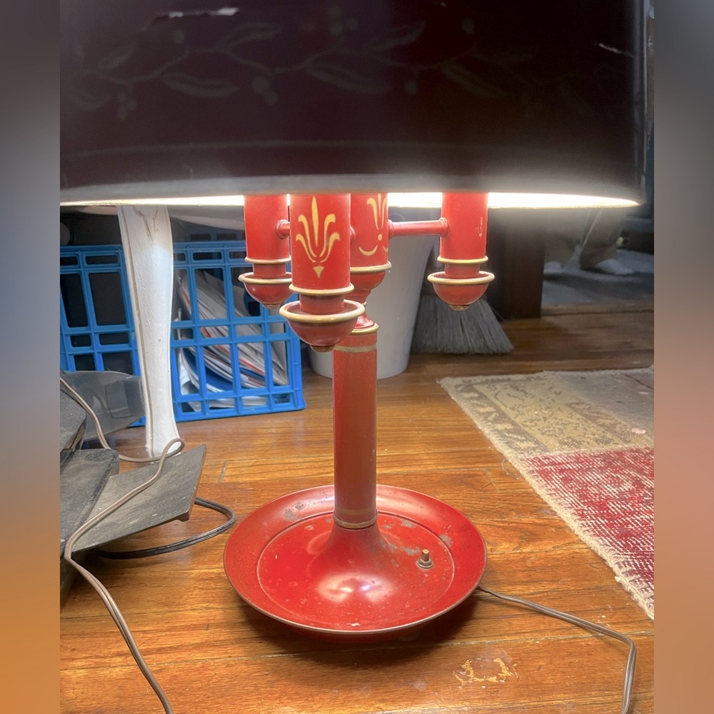 Bouillotte Lamp 3- Light French Style Gilt Bronze Acanthus Leaf  Red Tole